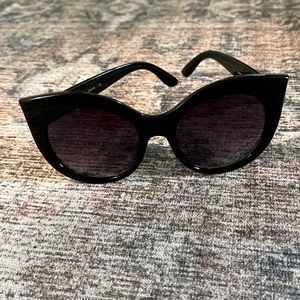 Retro Oversized Cateye Sunglasses
